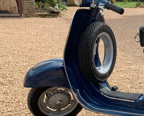 Vespa P80
